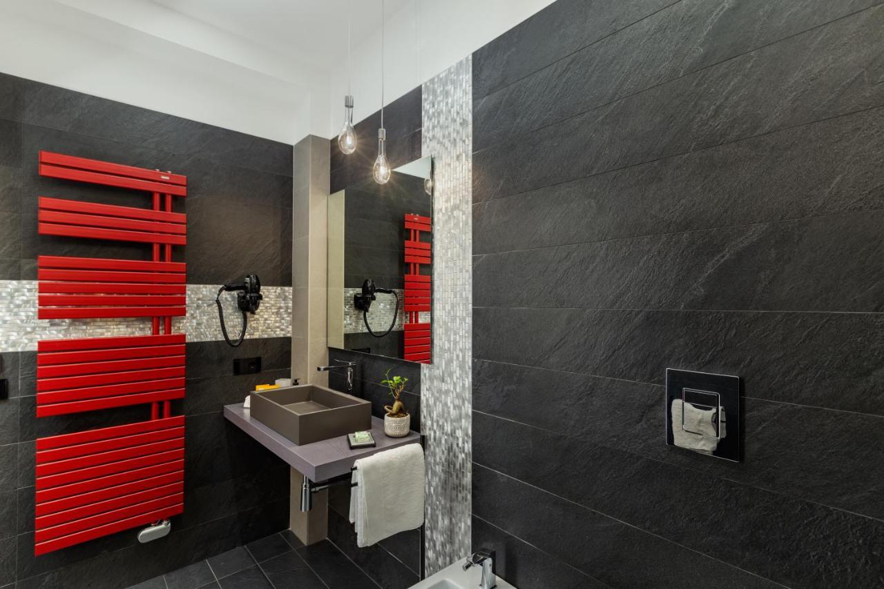 Qui Vicino Boutique Rooms And Suites Trapani Exterior photo