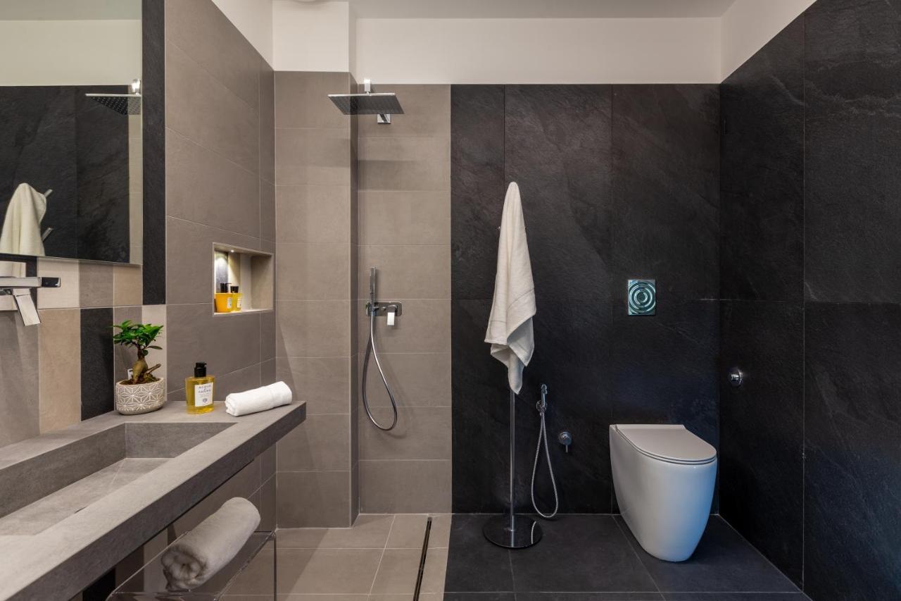 Qui Vicino Boutique Rooms And Suites Trapani Exterior photo