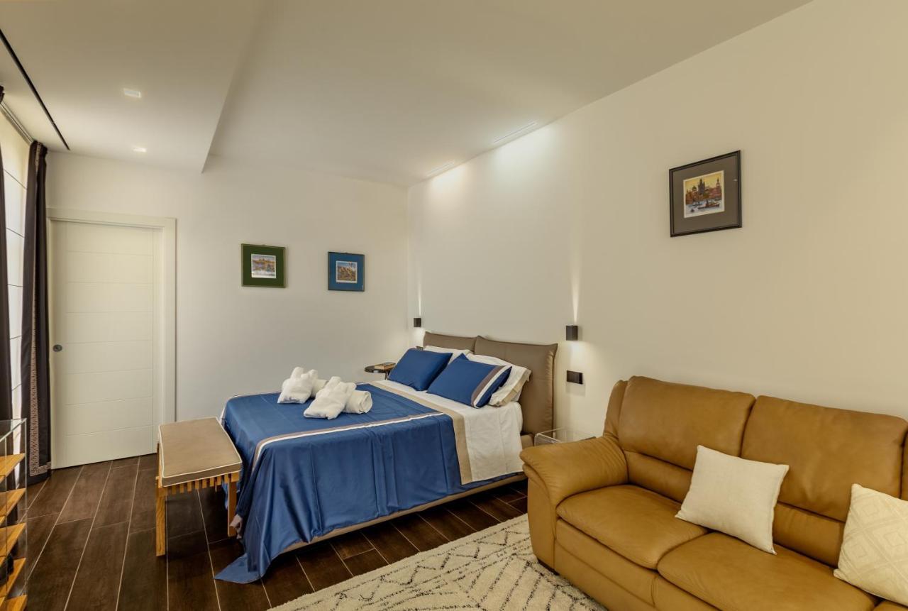 Qui Vicino Boutique Rooms And Suites Trapani Exterior photo