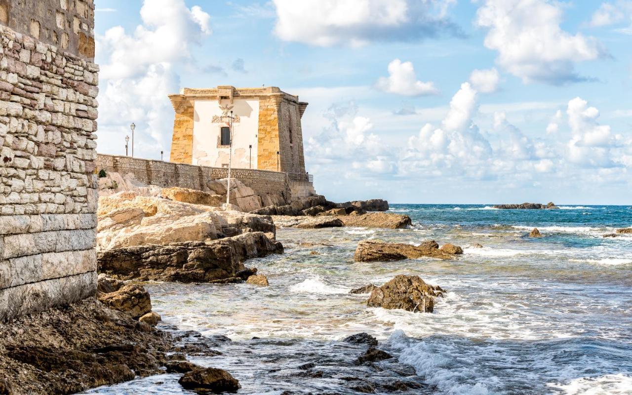 Qui Vicino Boutique Rooms And Suites Trapani Exterior photo
